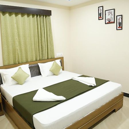 Hotel New Amirtham Inn Palni Esterno foto